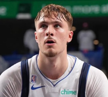 开云体育服务-弗拉格近10战场均22.1分6.2板5.8助1.4断1.3帽，命中率46.3%